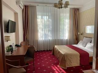 Гостиница Милютинский Череповец-0